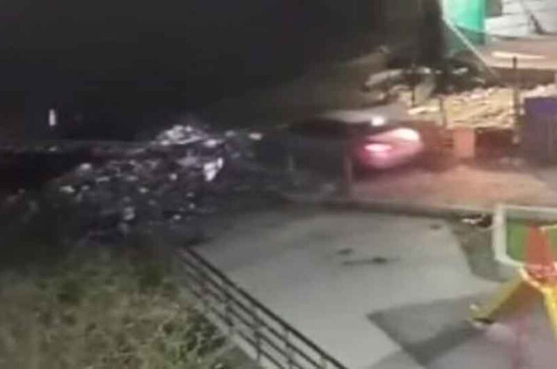 Un auto cayó al Riachuelo con una pareja a bordo