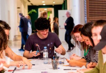 La Ciudad ofrece más de 100 cursos y talleres para todas las edades