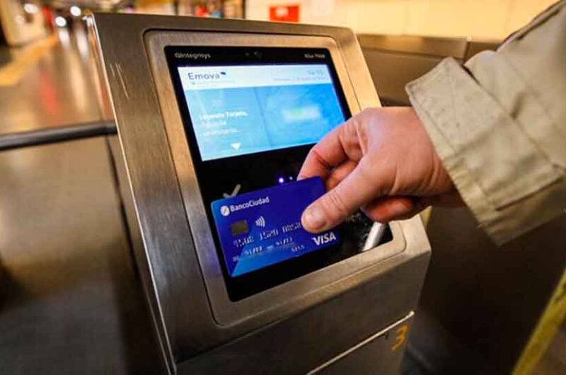 Se podrá pagar el subte con tarjetas de crédito y débito